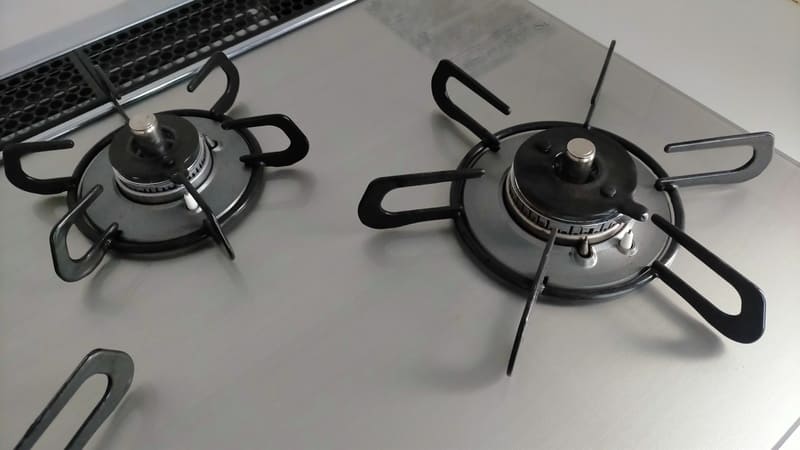 納豆を加熱するコンロ