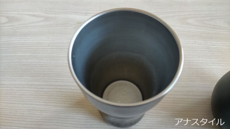細いステンレスタンブラー