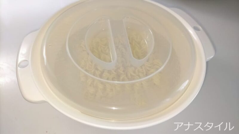 フタをしてレンジに入れる